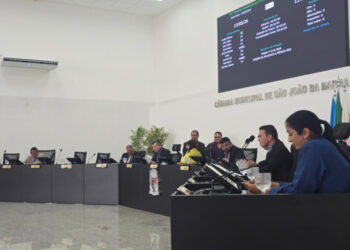 Plenário aprova os nomes das pessoas que vão receber Títulos de Cidadania este ano