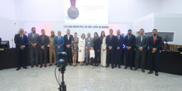 Legislativo concede Títulos de Cidadania e homenageia Cuíca com a Medalha Barão de Barcelos