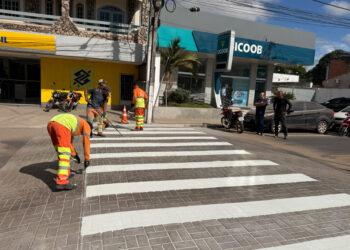 Avenida Principal de SFI recebe sinalização viária com novas faixas de pedestres