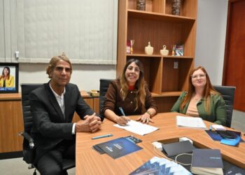 Estudo para enfrentamento da erosão costeira em Atafona e no Açu tem ordem de serviço assinada