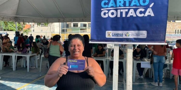 Cartão Goitacá: Beneficiários de inicial A são atendidos na Praça Rosário do Saco