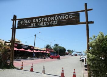 Pórticos do Polo Gastronômico de Grussaí serão retirados para manutenção