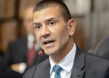 TSE anula votos de Garotinho e abre caminho para vitória de Ruas no Rio